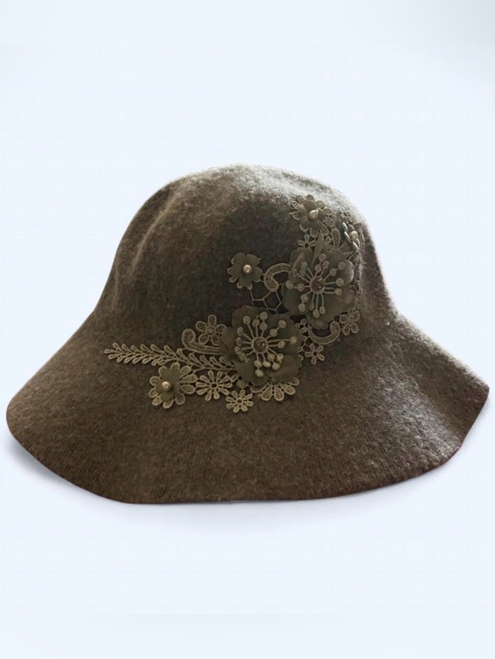 Light Gray Floral Felt Cloche Hat with Applique Detail